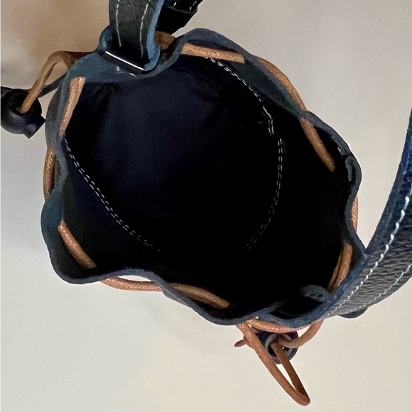 Top Grain Leather Boho Black Crossbody/Shoulder Drawstring Bucket Pouch Bag NWOT - Picture 4 of 12